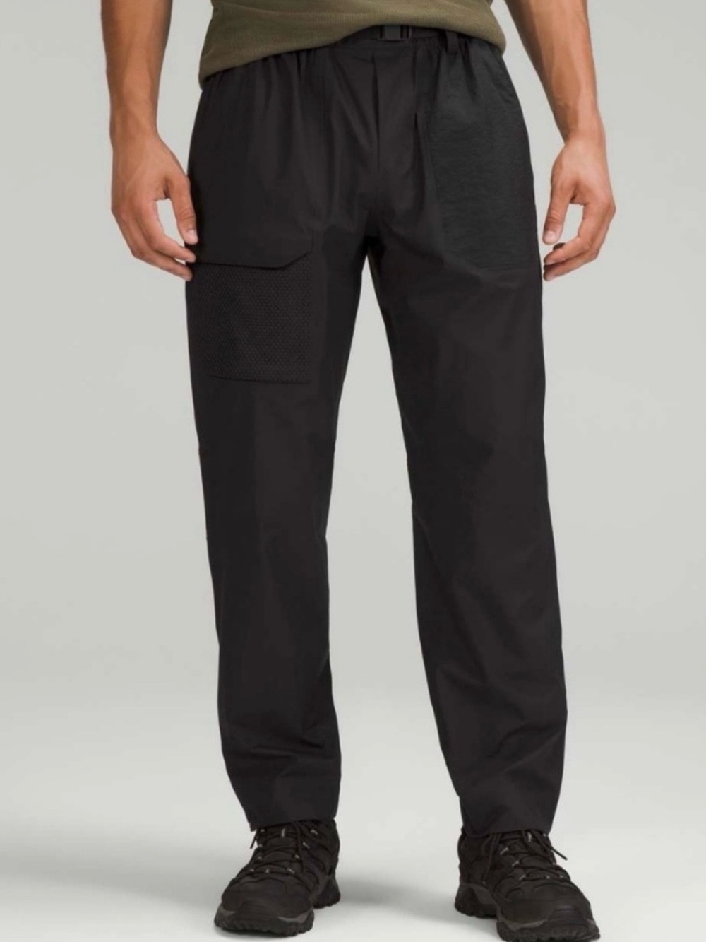 Lululemon Waterproof Rain Shell Hiking Pant 30"
Black Size L